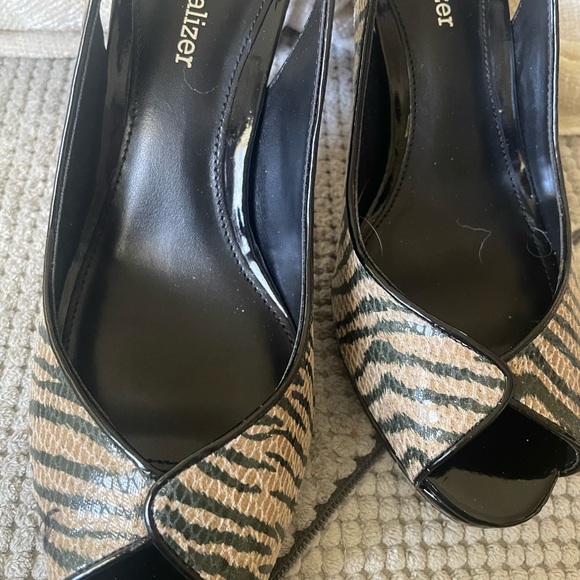 Naturalizer BRAND NEW NEVER WORN Zebra Pattern Peep-Toe Heels - Picture 1 of 13